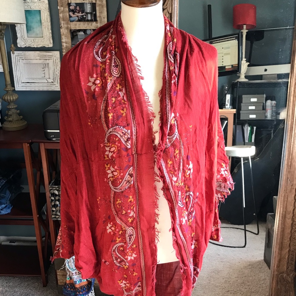 2 for $12: AMERICAN EAGLE: wrap/scarf/Shawl